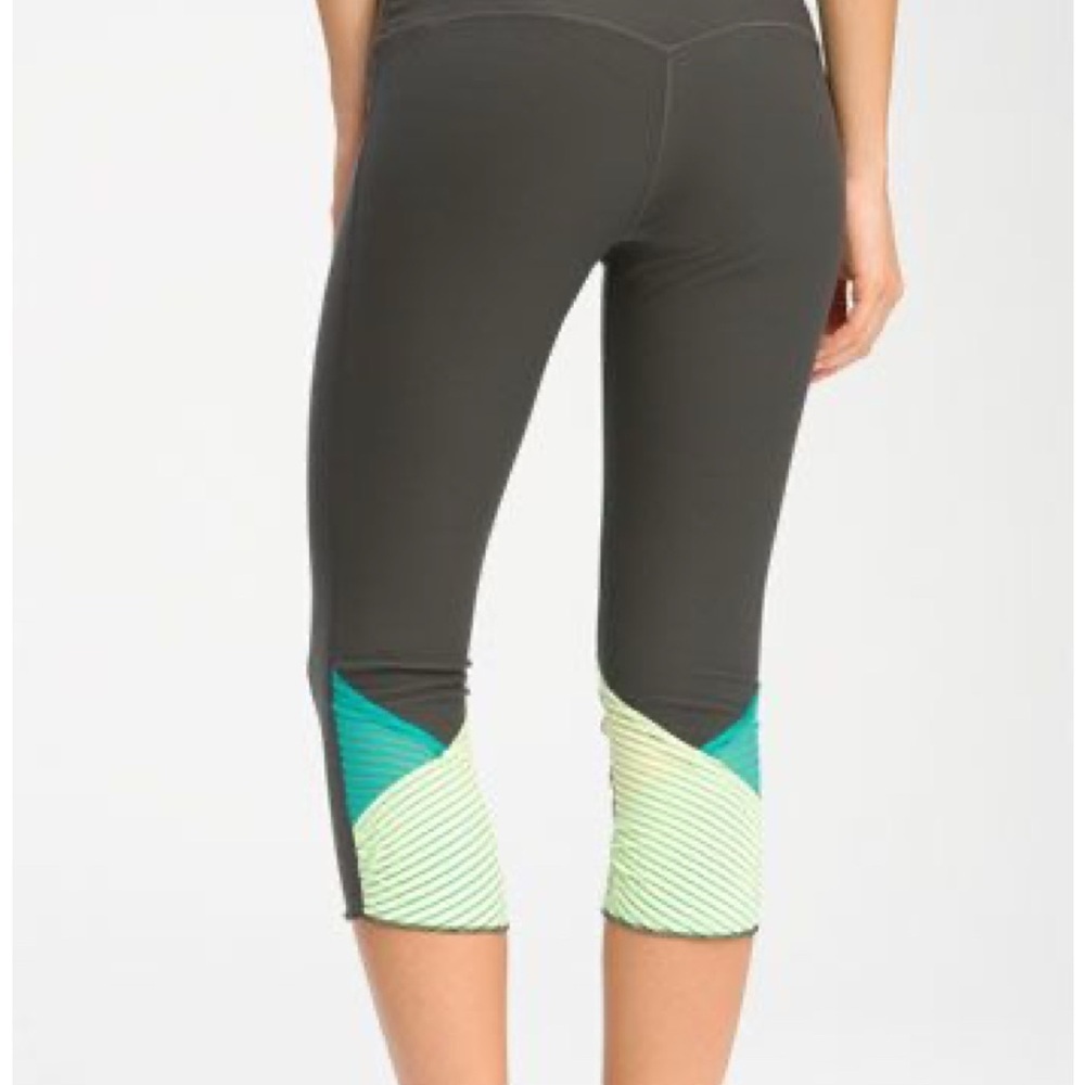 Nike Women’s Grey & Green Dri-Fit Athletic Pants Size M / L Activewear